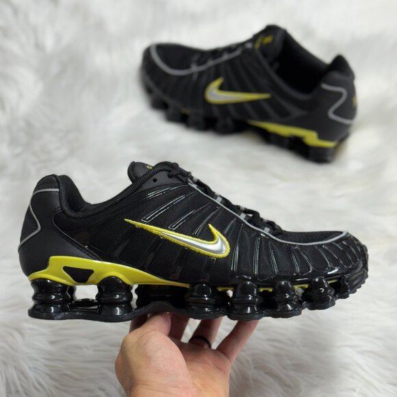 Nike Shox TL Black Dynamic Yellow Metallic Silver Mens CN0151-002 VNDS Sz 10